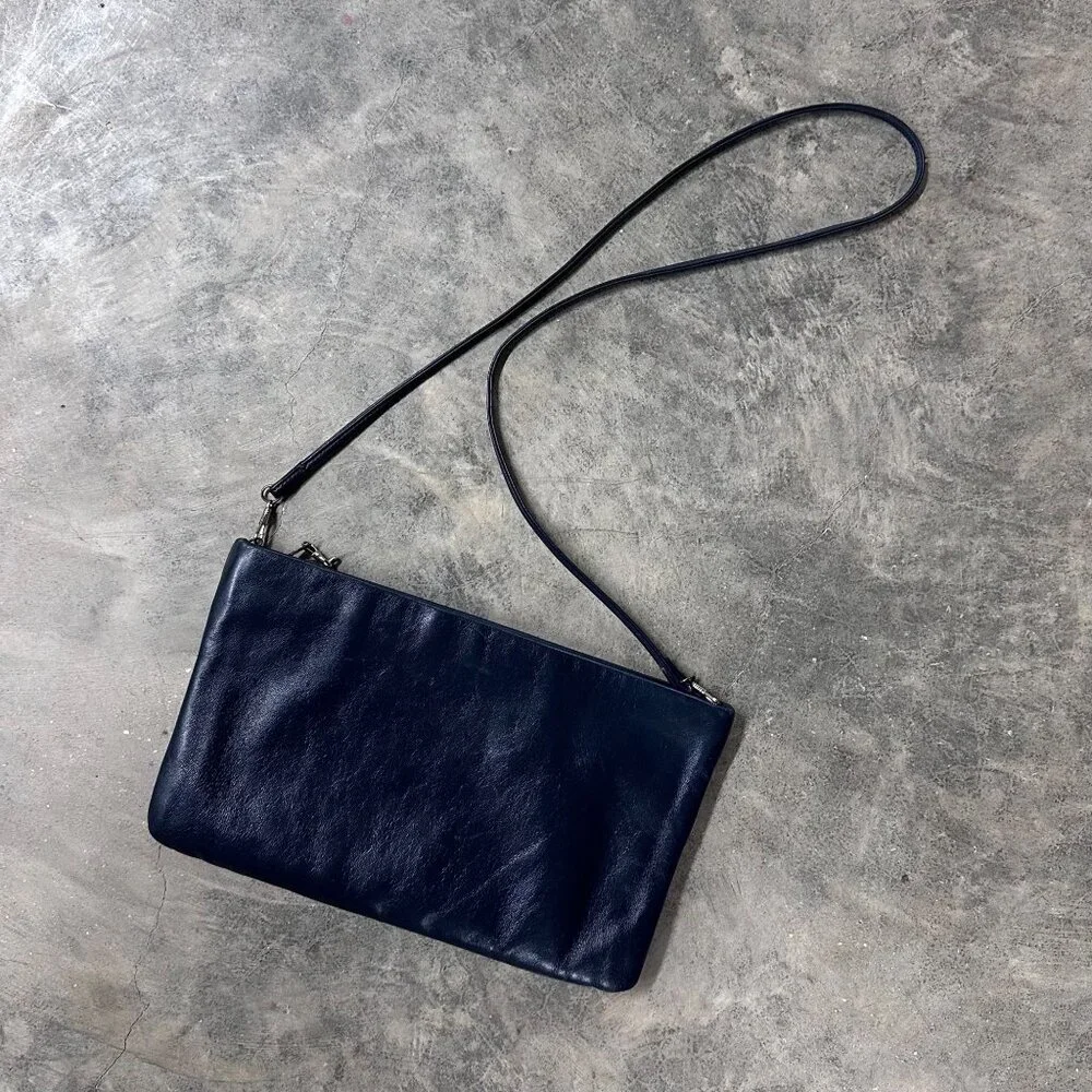 Vintage Navy Blue Purse Gold Accents Shoulder Strap 1980s Clemente Retro Bag - Picture 1 of 9